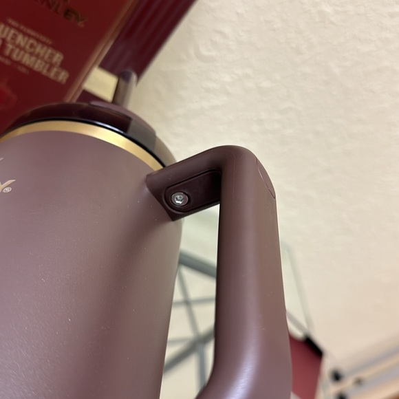 Chocolate Gold Quencher H2.0 FlowState Tumbler | 40 OZ - Picture 8 of 9